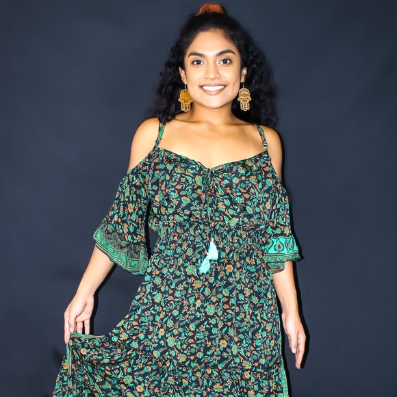 BOHO PRINT OFF THE SHOULDER MAXI DRESS - Picture 6 of 7